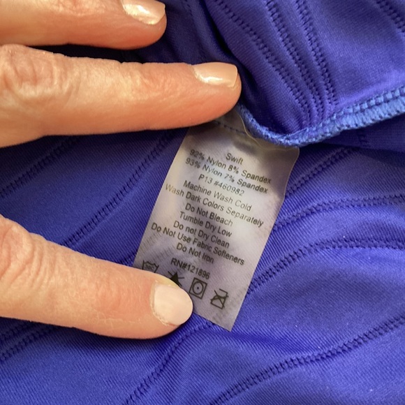 Title Nine Swift 1/2 Zip Textured Athletic Pullover Large - Picture 8 of 12